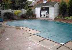 PoolTux King 20' x 44' Safety Pool Cover | Blue Solid | Left Step | CSPTBSL20442