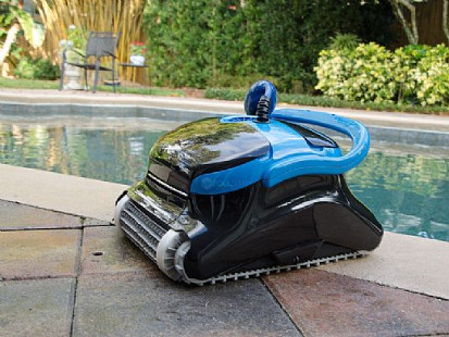 Maytronics Dolphin Nautilus CC PLUS Robotic Pool Cleaner | 99996403-PC | 56008