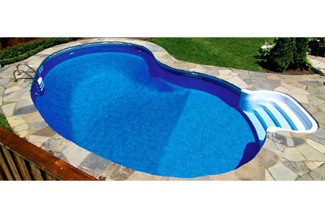 inground kidney shaped pool